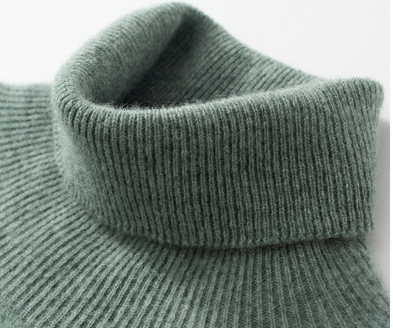 SeaGreen Turtleneck Pullover